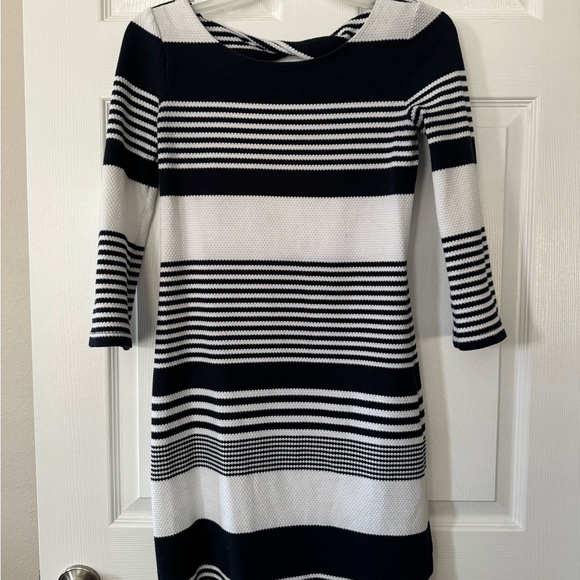 Lily Pulitzer Dress - Picture 1 of 3
